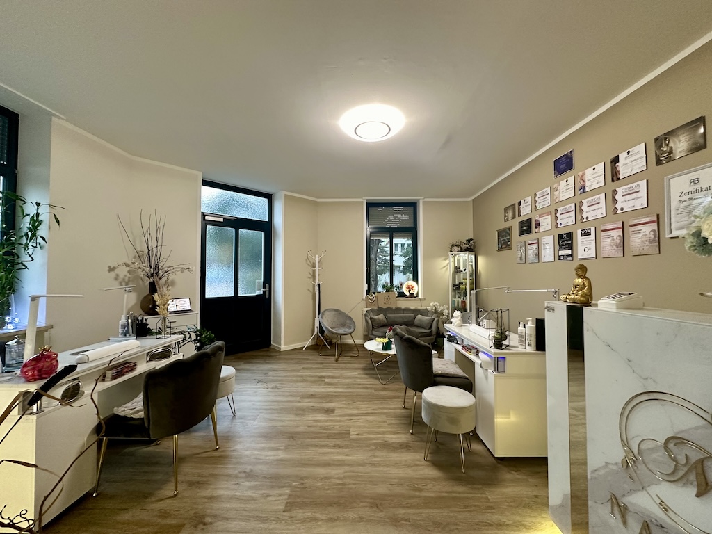 Kosmetikstudio Dresden Nagelstudio 3