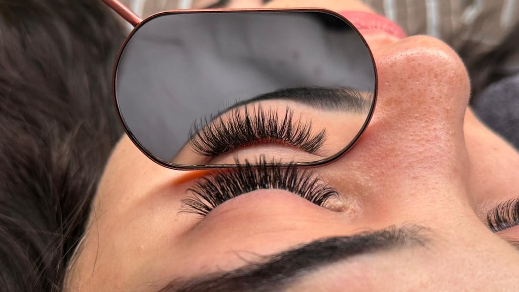 Kosmetikstudio DresdenWimpernverlängerung Kosmetikstudio DresdenWimpernverlängerung